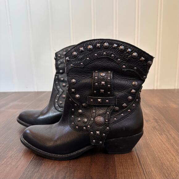 Vintage Y2K Grunge Studded Leather Boots 6 - Picture 2 of 7